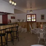 Mobil Avec Terrasse Pour 6 Personnes - Api-1-52-397 *