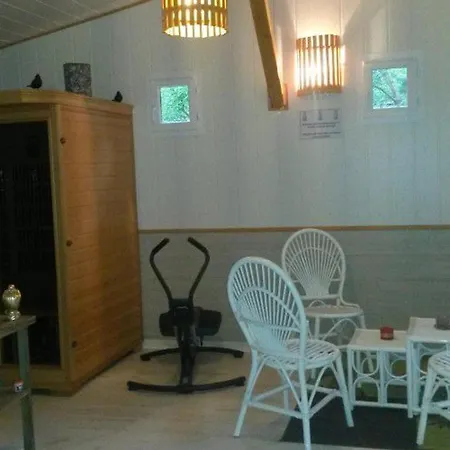 Mobil Avec Terrasse Pour 6 Personnes - Api-1-52-397 Massillargues-Attuech