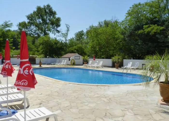 Mobil Avec Terrasse Pour 6 Personnes - Api-1-52-397 Massillargues-Attuech