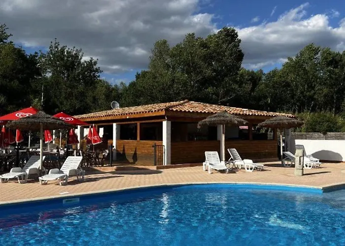 Mobil Avec Terrasse Pour 6 Personnes - Api-1-52-397 Massillargues-Attuech