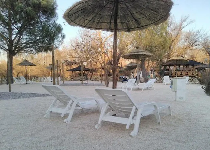 Campeggio Mobil Avec Terrasse Pour 6 Personnes - Api-1-52-397 *