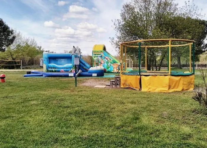 Mobil Avec Terrasse Pour 6 Personnes - Api-1-52-397 Massillargues-Attuech